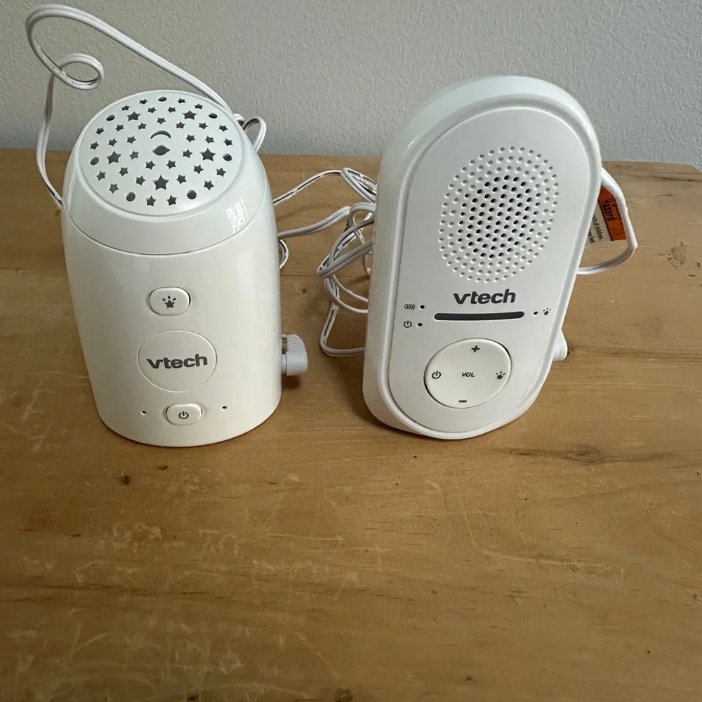 V-Tech Baby Monitor - Picture 1 of 2